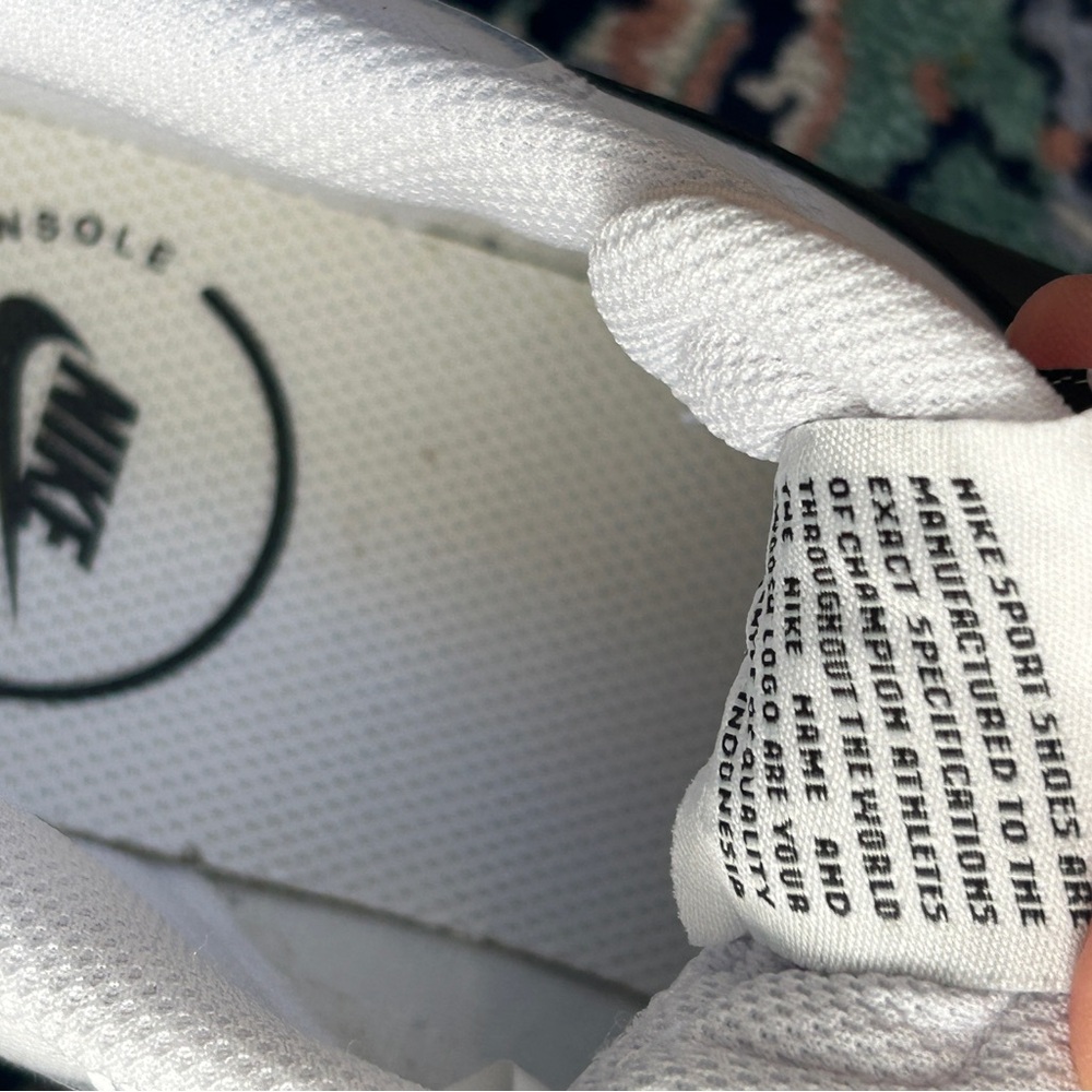 Nike White and Black Lift Sneakers with Tan Accents Women’s 8.5 M Never Worn - Picture 3 of 8